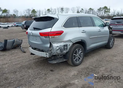 2019 Toyota Highlander Xle z USA, uszkodzony, nr VIN 5TDJZRFH8KS727883